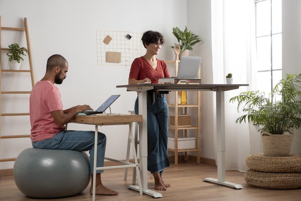bureau assis debout